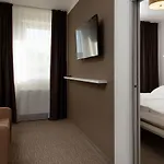 Sky Hotel 4*