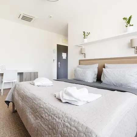 Hotel Sky